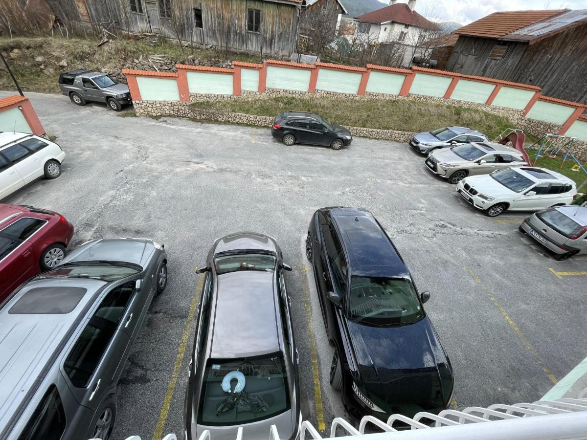 Family Hotel Panorama Sarnitsa Bagian luar foto