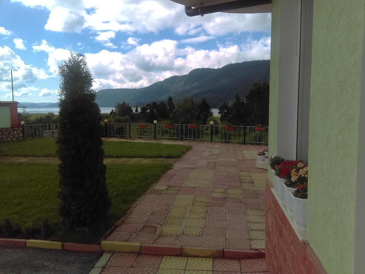 Family Hotel Panorama Sarnitsa Bagian luar foto